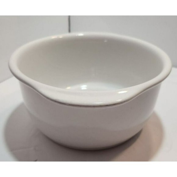 White Corelle Coordinates Stoneware Cassarole 1.5Qt 1.42L NO LID - Picture 4 of 9